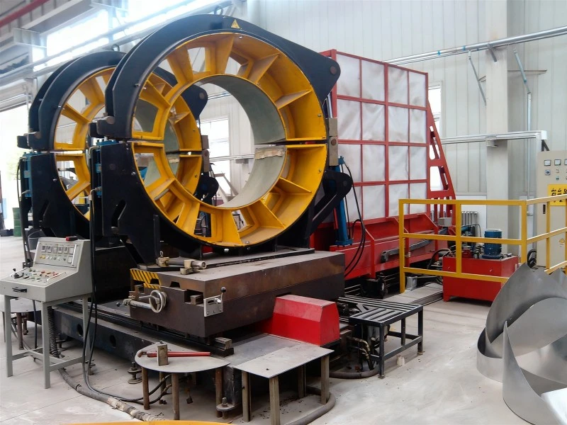 Multi-angle welding machine for thermal insulation pipes Multi-angle welding machine for thermal insulation pipes