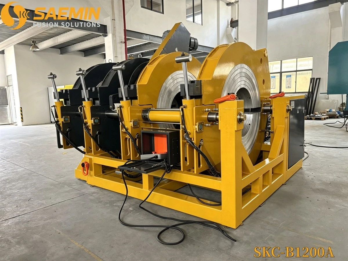 CNC Butt Fusion Machines are equipped with state-of-the-art alignment and clamping mechanism CNC Butt Fusion Machines are equipped with state-of-the-art alignment and clamping mechanism